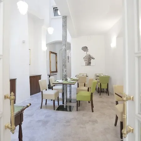 Galleria 4*